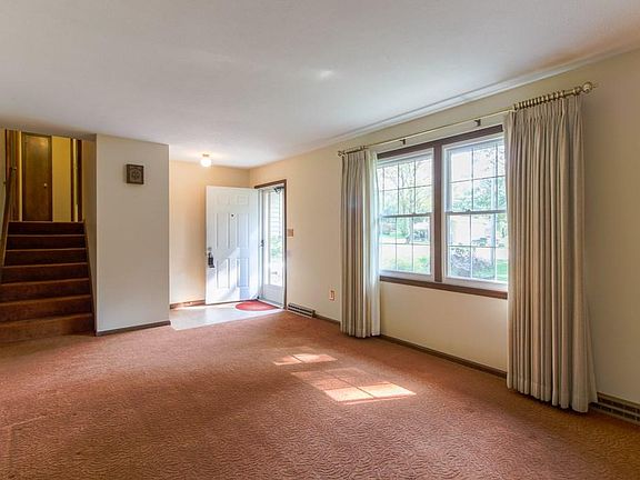 2nd image of 3676 Mary Lou Ln N