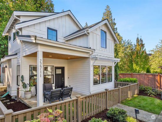 22711 SE 14th Court, Sammamish, WA 98075