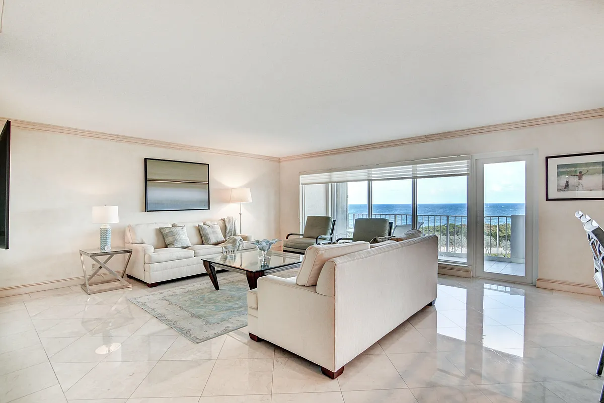 Building Photo - 4301 N Ocean Blvd #607