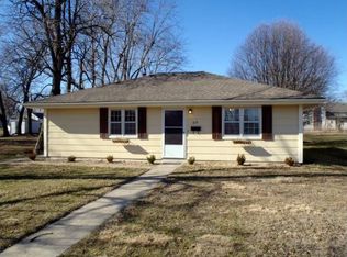 319 S 3rd St, Odessa, MO 64076