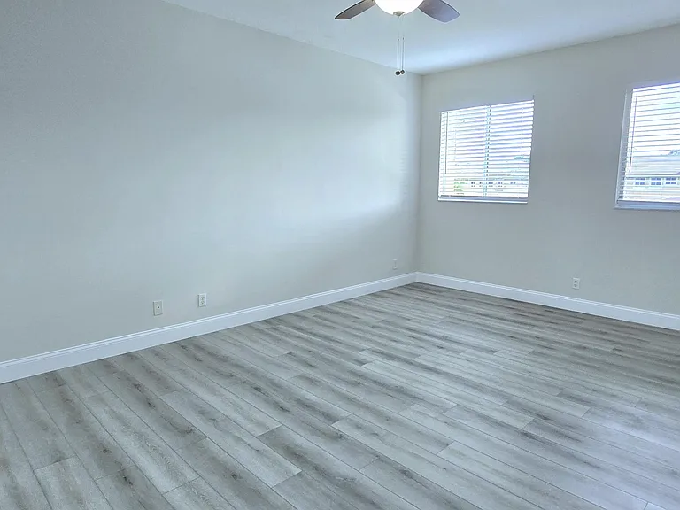 4305 Coventry Pointe Way — Photo 11