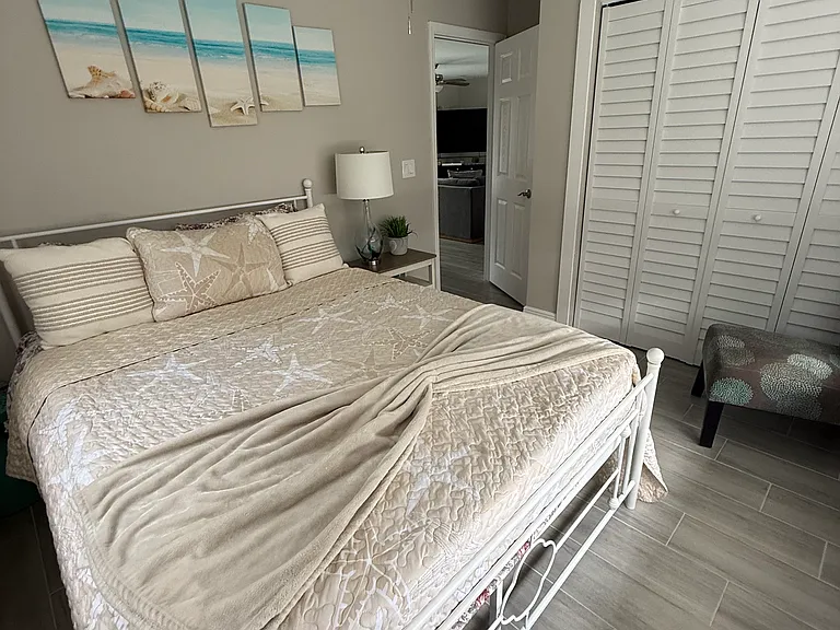 1160 Andrews St — Photo 6
