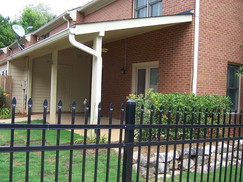 2nd image of 1144 Old Roswell Rd