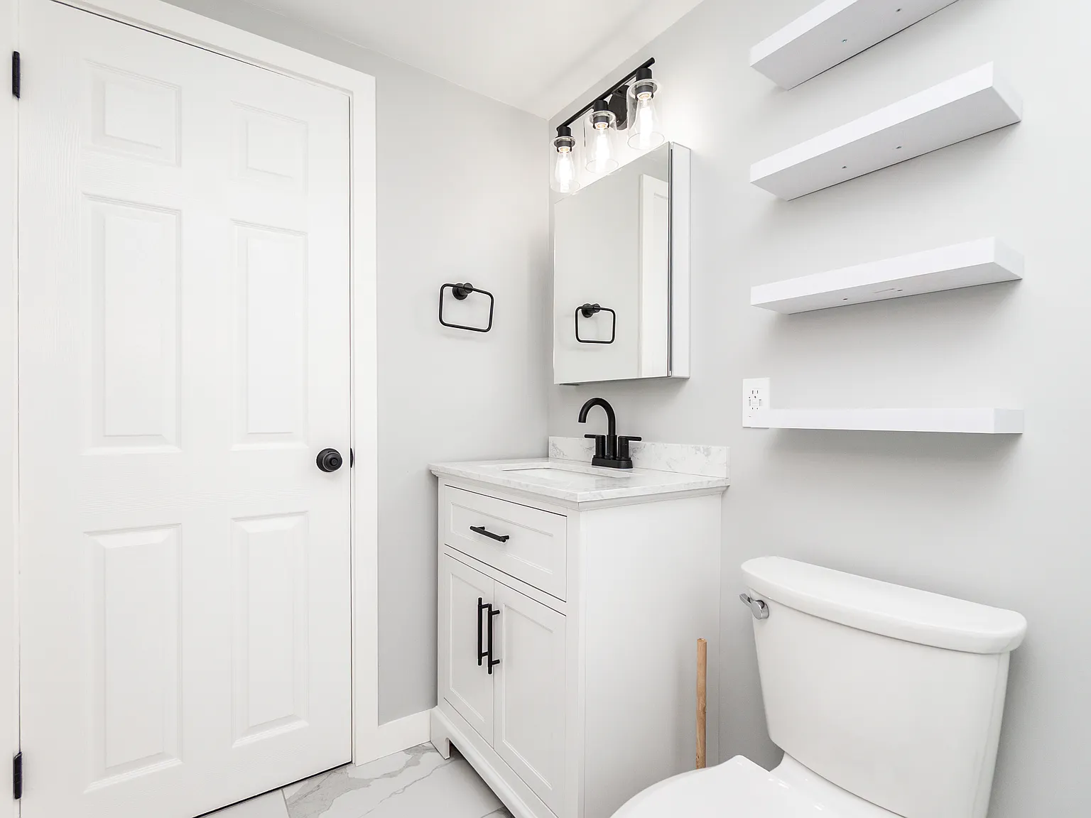 1 bed, 630 sqft, $2,300 — Photo 2
