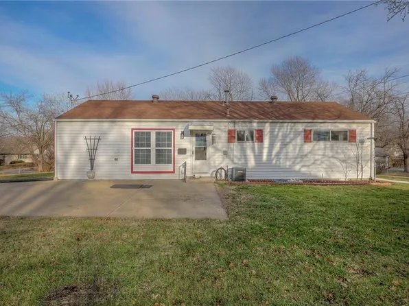 6417 E 149th Ter, Grandview, MO 64030