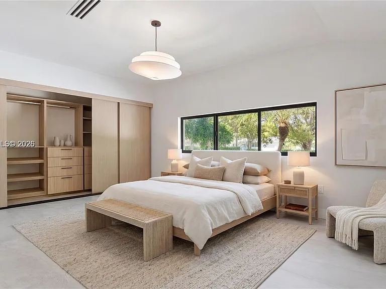 550 S Shore Dr — Photo 14