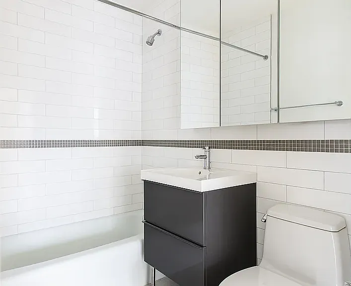 300 E 34th St #9B — Photo 12
