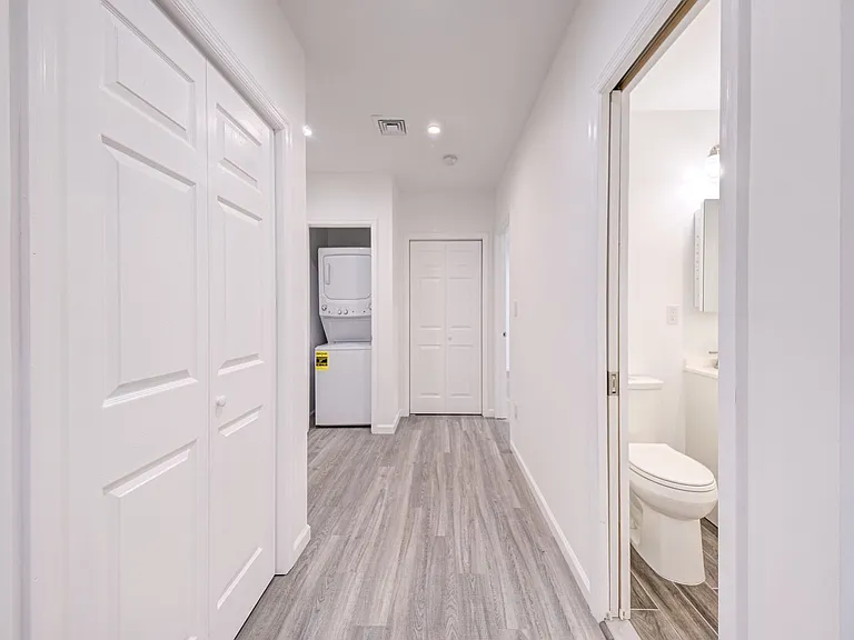 1250 North Ave — Photo 34