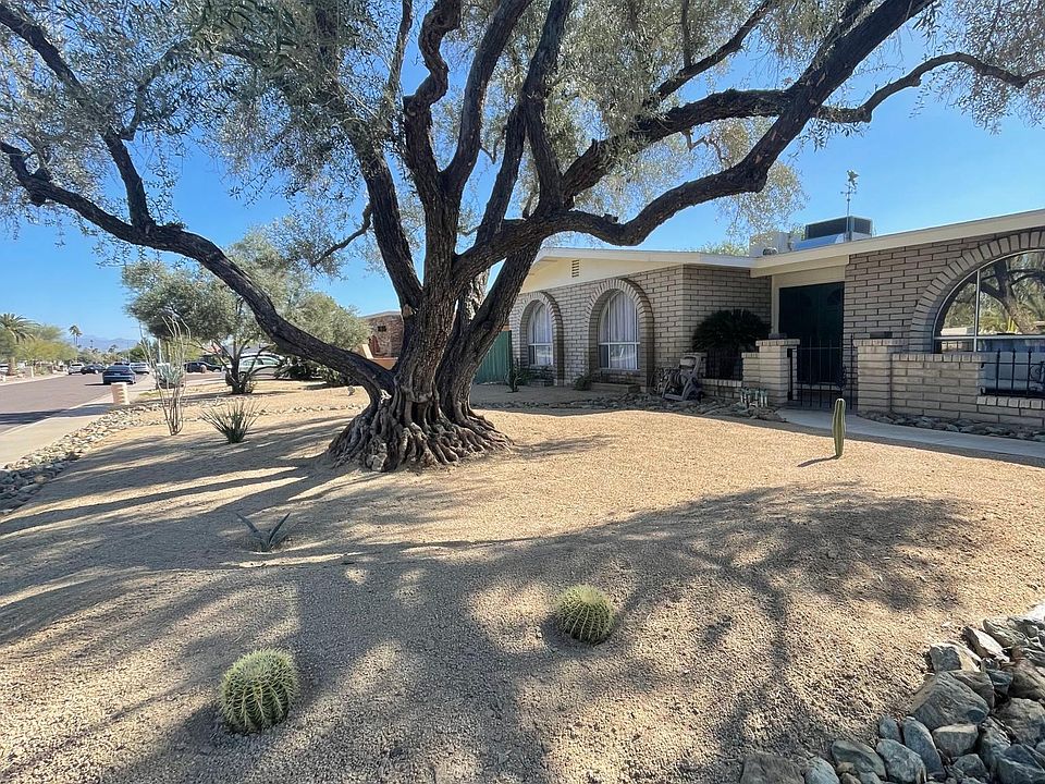 1st image of 2409 E Desert Cove Ave