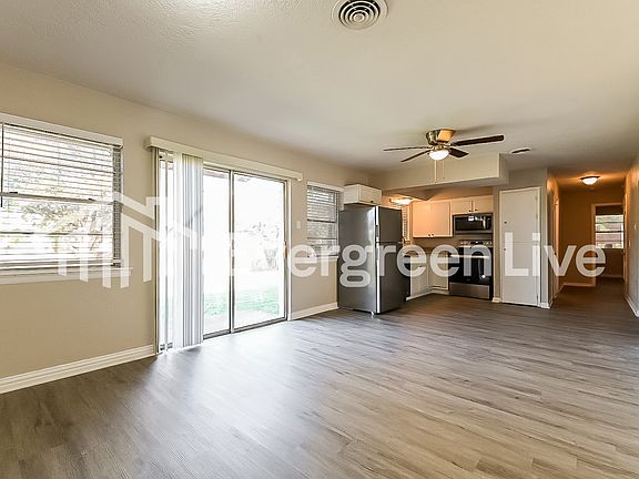 3rd image of 407 Allen Ave