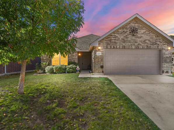 9229 Tierra Verde Dr, Fort Worth, TX 76177