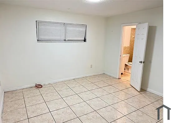 6301 SW 27th St #1 — Photo 11
