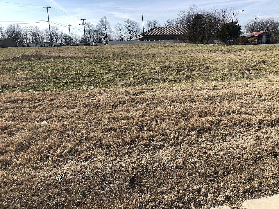 2nd image of 100 Southpark Cir Lot 4-5