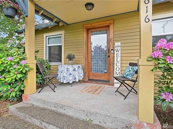 4th image of 616 Frederick St SE