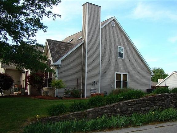 5th image of 365 Garden Point Dr