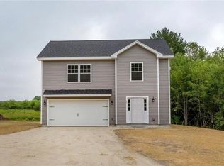 17 Garrison Woods Dr, Gray, ME 04039