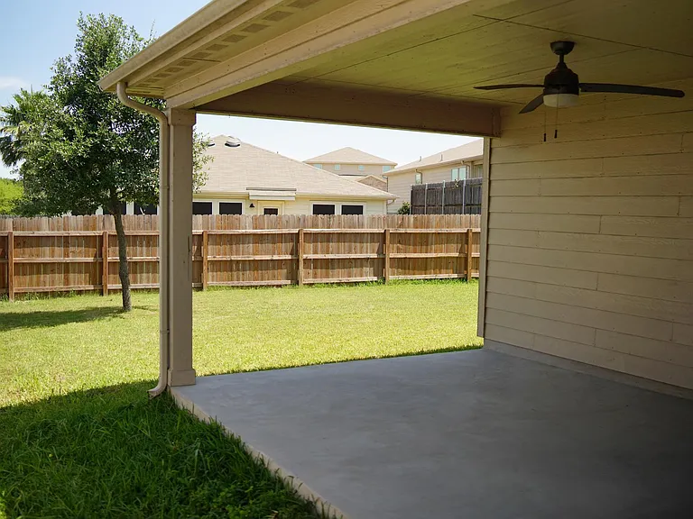 3613 Storm Rdg — Photo 29