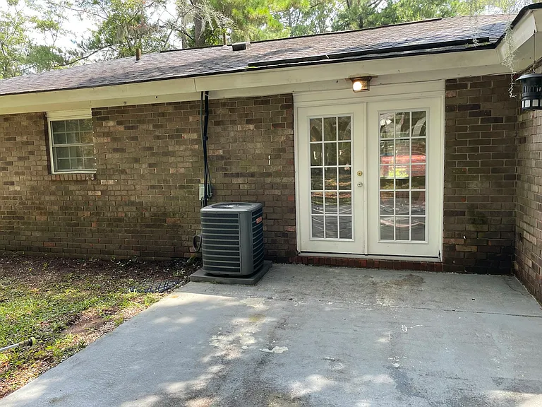 6910 Damascus Rd — Photo 15