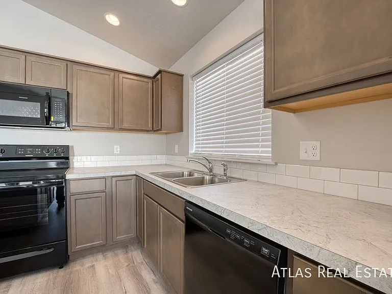 12713 Lignite Dr — Photo 12