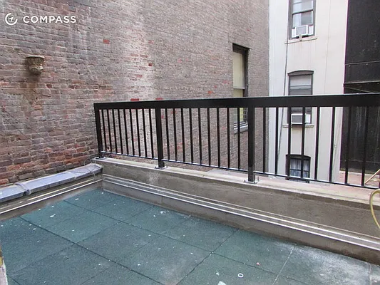 Rented by Compass | media 20