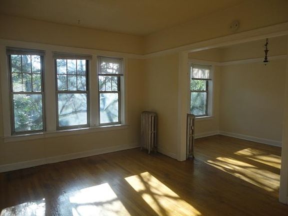 4th image of 5111 N Winchester Ave #1P