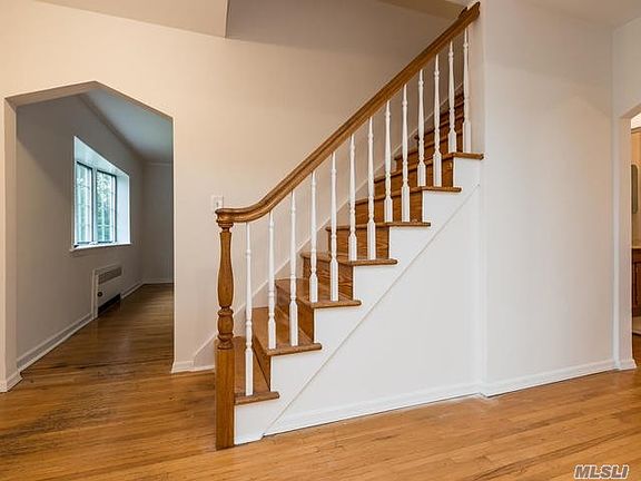 3rd image of 37 Evergreen Ave