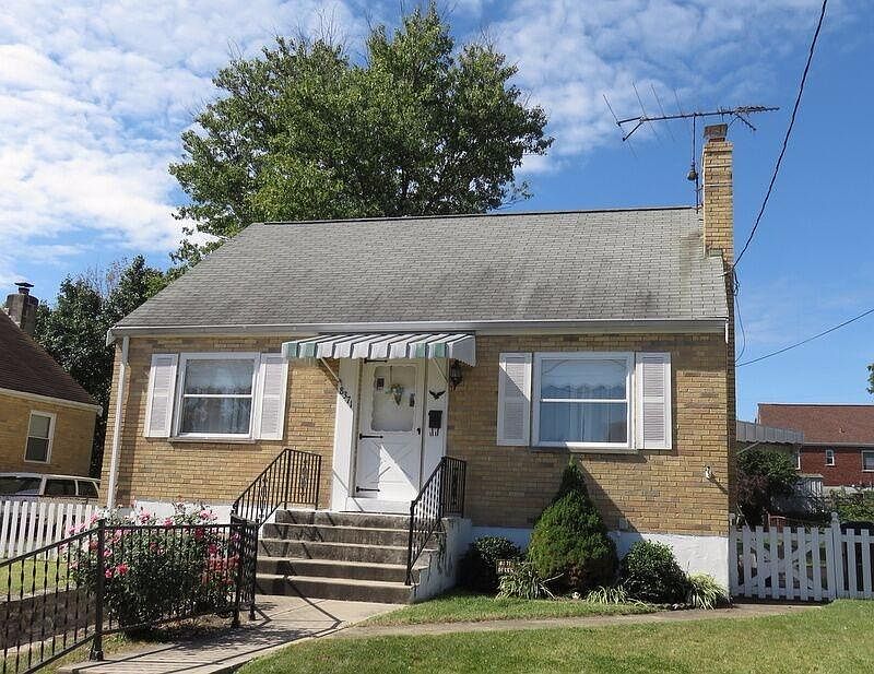 1st image of 8371 Royal Heights Dr