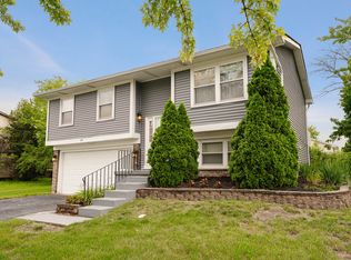 241 Huntingwood Rd, Matteson, IL 60443