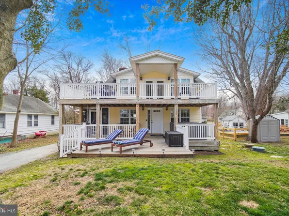 5123 Breezy Point Rd, Chesapeake Beach, MD 20732