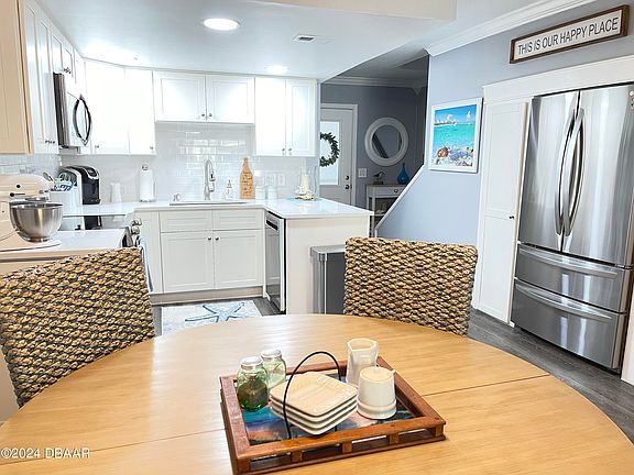 4th image of 2810 Ocean Shore Blvd APT 27