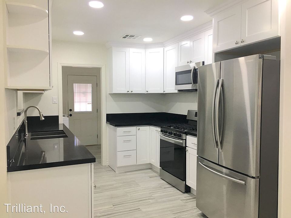1st image of 16247 E Bellbrook St