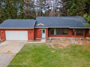 996 W Dansville Rd, Mason, MI 48854