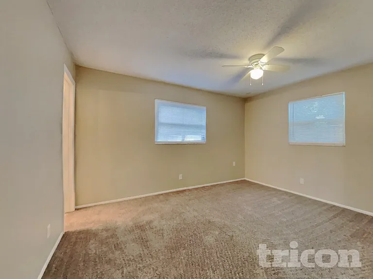 1726 Saint Croix Dr — Photo 8