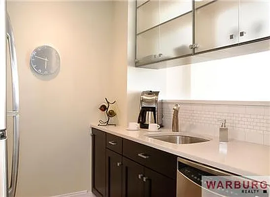 Sold by Warburg | media 1