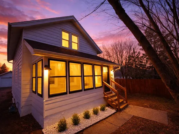 120 4th STREET, Waukesha, WI 53188