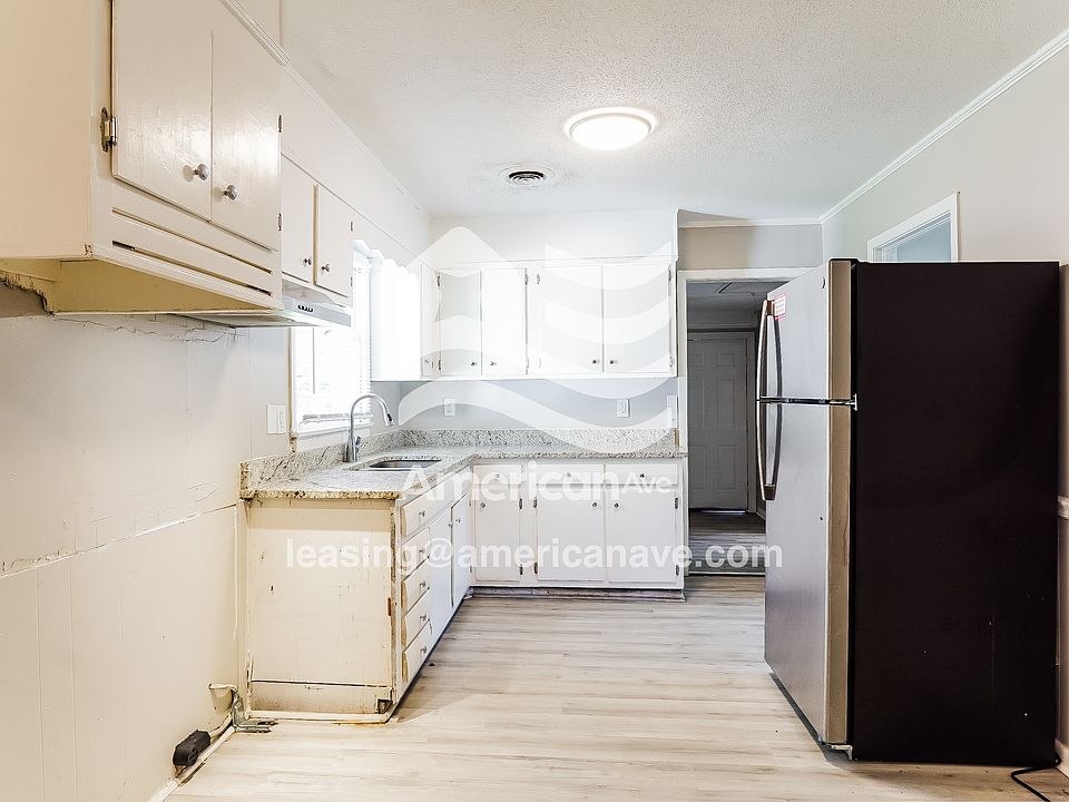 8-Kitchen