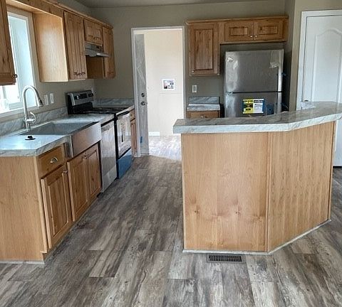2nd image of 10302 Lakeview Avenue SW #49