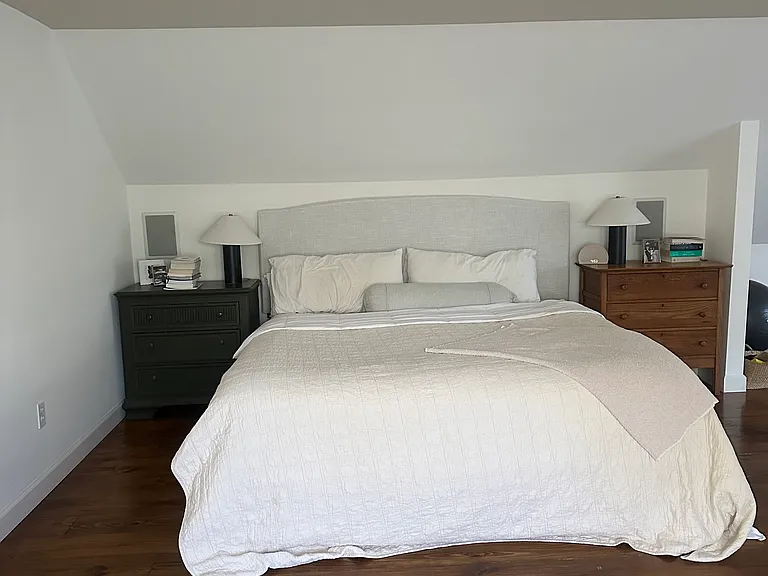 118 Anderson Ave — Photo 18