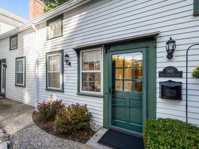 968 Chestnut St #968, Newton Upper Falls, MA, 02464