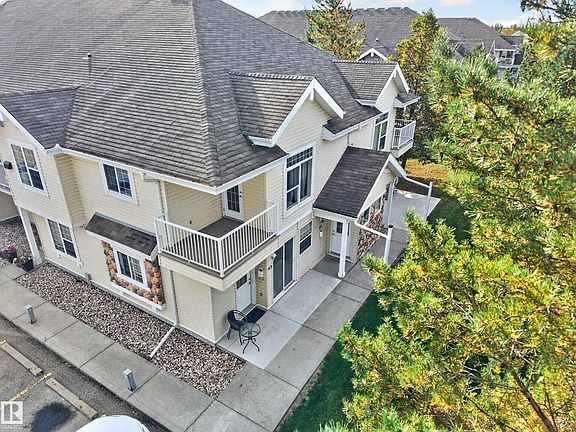 3rd image of 150 Edwards Dr SW #69