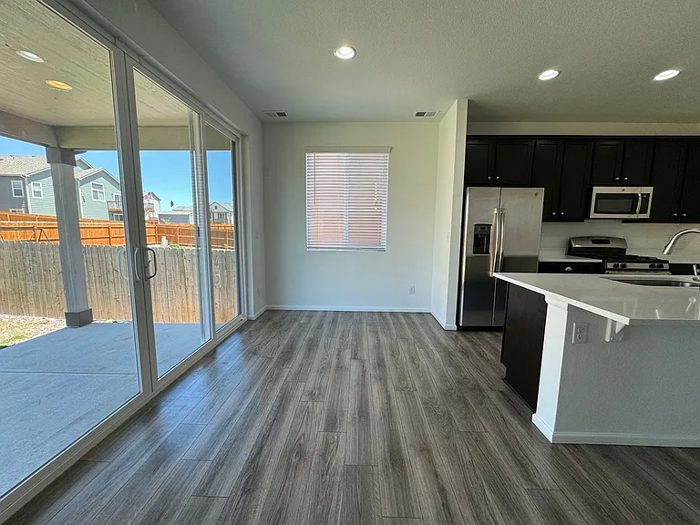 9823 Jaggar Way — Photo 6