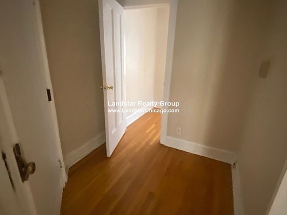 4th image of 927 Forest Ave APT 1W