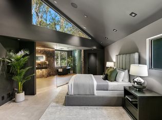 2001 Roscomare Rd, Los Angeles, CA 90077