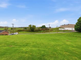 4 Saxonburg Rd, Butler, PA 16002