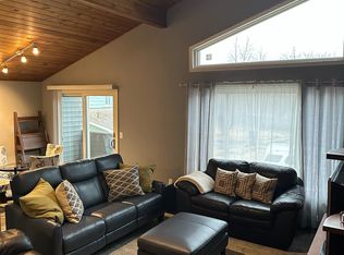 7531 Bearfoot Cir APT 4, Anchorage, AK 99502