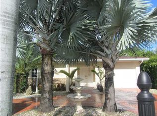 2005 Red Rd, Miami, FL 33155