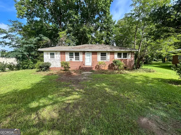 1715 Sewell Cir, Perry, GA 31069