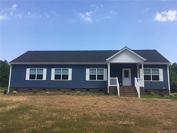 3rd image of 2315 Louanne Dr #31