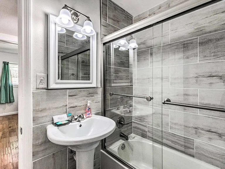 355 Gardner Dr NE — Photo 17