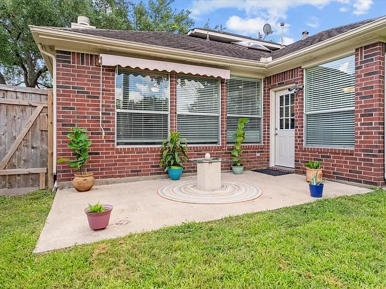 9722 Therrell Dr — Photo 26